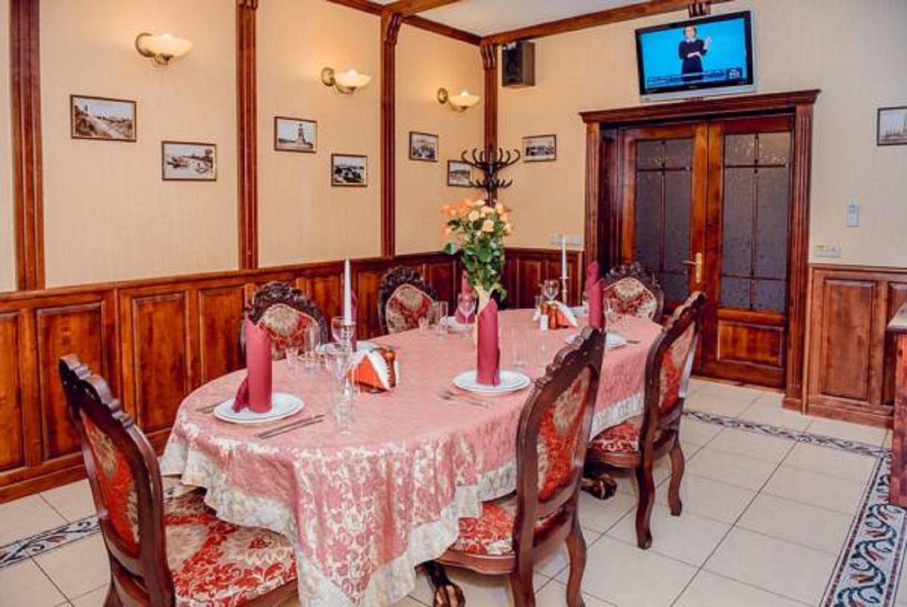 Hotel Vivat Provincia Takhtaulove ภายนอก รูปภาพ